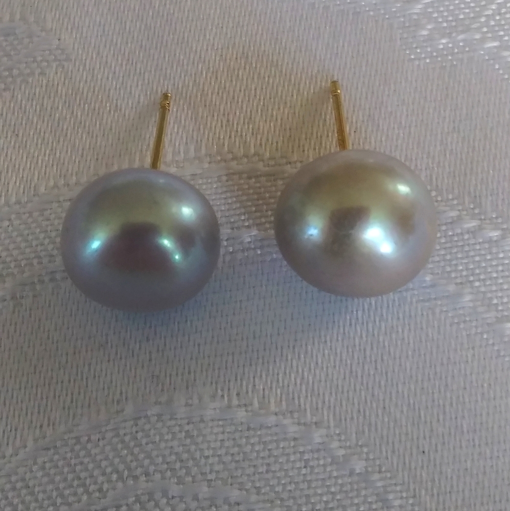 South Sea Pearl earrings